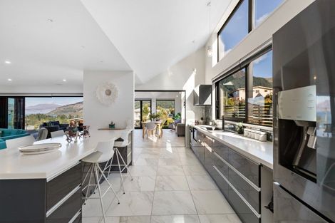 Photo of property in 3 Panorama Place, Queenstown, 9300