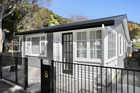 Photo of property in 6 Kowhai Street, Eastbourne, Lower Hutt, 5013