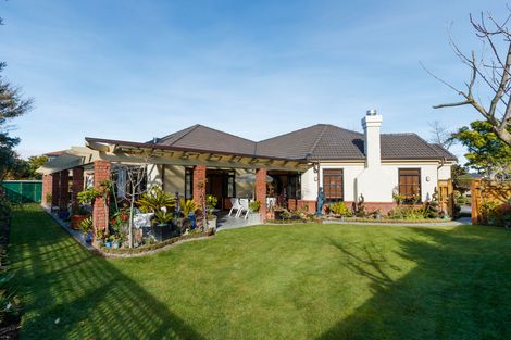 Photo of property in 7 Heritage Place, Terrace End, Palmerston North, 4410