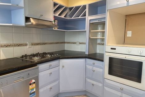 Photo of property in 39 Lanyon Place, Whitby, Porirua, 5024