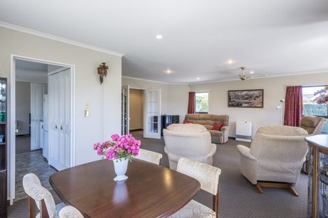 Photo of property in 42 Cedar Drive, Paraparaumu Beach, Paraparaumu, 5032