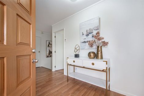 Photo of property in 64 Birdwood Road, Swanson, Auckland, 0612