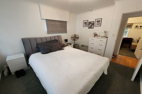 Photo of property in 18a Parrs Cross Road, Henderson, Auckland, 0612