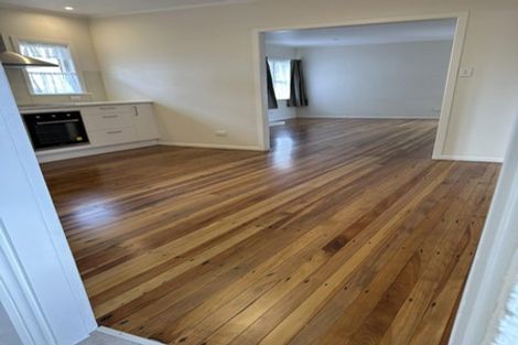 Photo of property in 75 Greenpark Road, Penrose, Auckland, 1061