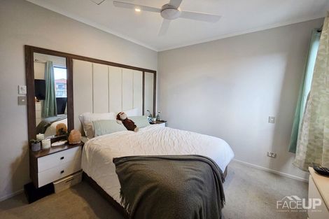 Photo of property in 13 William Stratton Lane, Hobsonville, Auckland, 0616