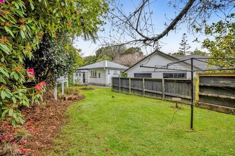 Photo of property in 12 Brooklands Road, New Plymouth, 4310