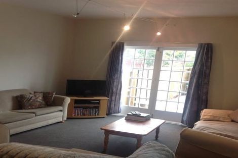 Photo of property in 16 Donald Place, St Albans, Christchurch, 8014