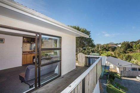 Photo of property in 2/17 Rose Street, Ranui, Porirua, 5024