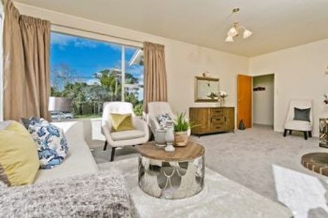 Photo of property in 129 Arran Road, Browns Bay, Auckland, 0630