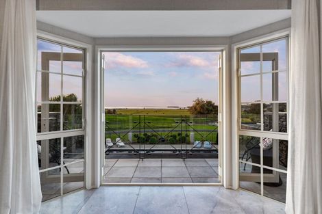 Photo of property in 38 Porterfield Road, Whitford, Howick, 2571