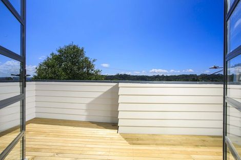 Photo of property in 420/18 Sunnyhaven Avenue, Beach Haven, Auckland, 0626