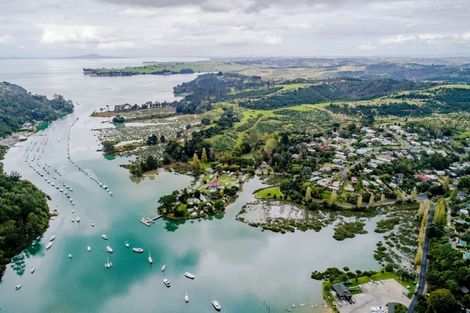 Photo of property in 2 Duck Creek Road, Stillwater, Silverdale, 0993