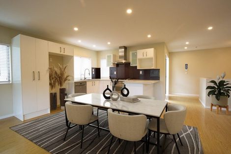 Photo of property in 2/75 Clovelly Road, Bucklands Beach, Auckland, 2012