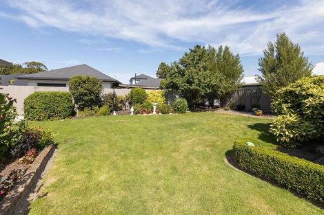 Photo of property in 3 Prudhoe Lane, Northcote, Christchurch, 8052