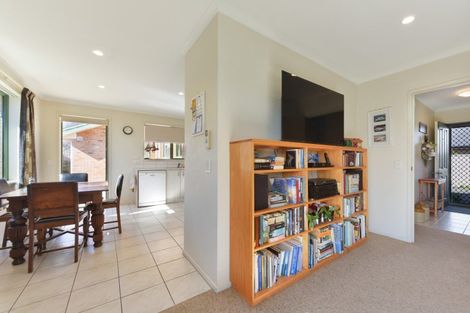 Photo of property in 21 Woodstock Place, Stoke, Nelson, 7011