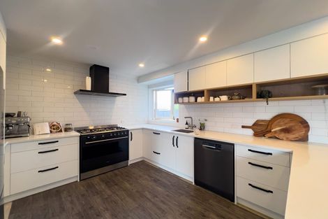 Photo of property in 14 Rosewood Court, Huntington, Hamilton, 3210