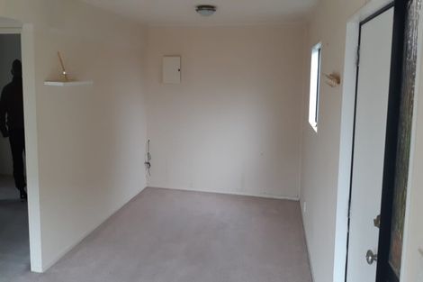 Photo of property in 4229 Great North Road, Glendene, Auckland, 0602