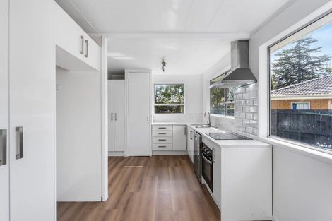 Photo of property in 14 Chantal Place, Red Hill, Papakura, 2110