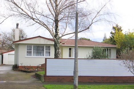 Photo of property in 12 Mokau Place, Terrace End, Palmerston North, 4410