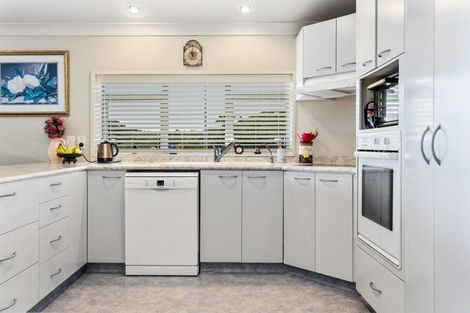 Photo of property in 118 Hillcrest Road, Whakatane, 3120