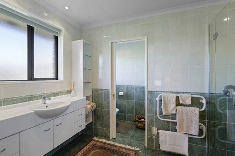 Photo of property in 635 Yaldhurst Road, Yaldhurst, Christchurch, 7676