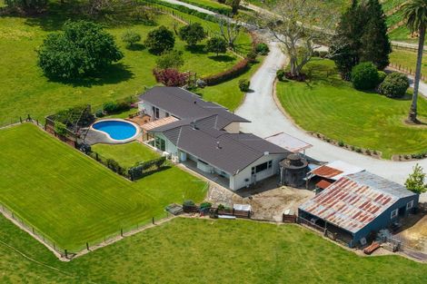 Photo of property in 33 Caesar Road, Ormond, Gisborne, 4071