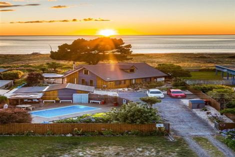 Photo of property in 196 Rarangi Beach Road, Rarangi, Blenheim, 7273
