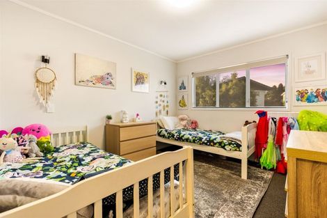 Photo of property in 93 Oreil Avenue, West Harbour, Auckland, 0618