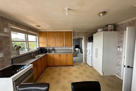 Photo of property in 1/99 Rangatira Road, Beach Haven, Auckland, 0626