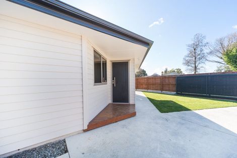 Photo of property in 2 Seddon Street, Takaro, Palmerston North, 4412
