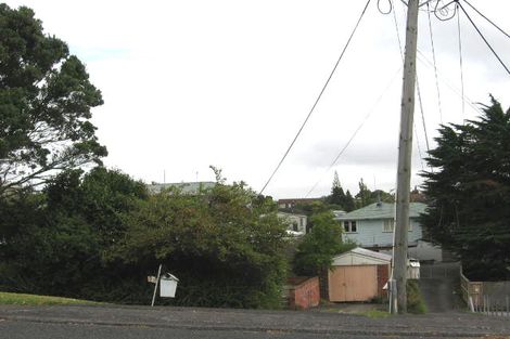 Photo of property in 75 Awaroa Road, Sunnyvale, Auckland, 0612