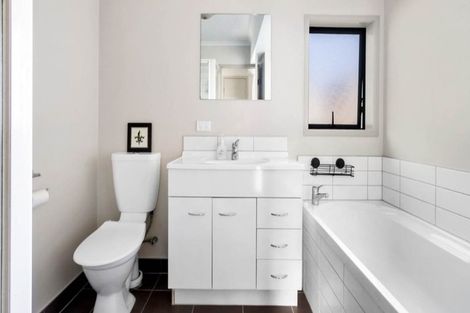 Photo of property in St Claire Village, 26/172 Mcleod Road, Te Atatu South, Auckland, 0610