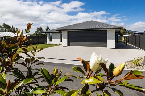 Photo of property in 8 Magnolia Lane, Mosgiel, 9024