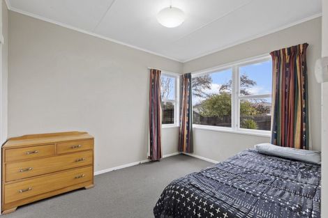 Photo of property in 16 Abraham Crescent, Milson, Palmerston North, 4414