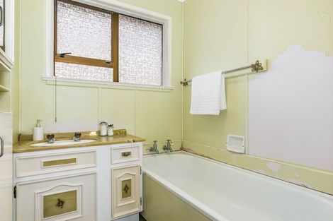 Photo of property in 71 Field Way, Waikanae Beach, Waikanae, 5036