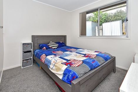 Photo of property in 2/1 Plunket Avenue, Papatoetoe, Auckland, 2104