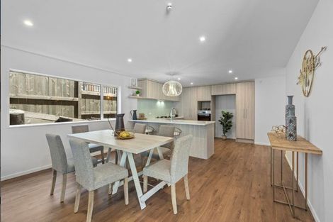 Photo of property in 21 Lawson Creek Street, Massey, Auckland, 0614