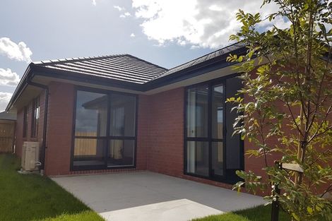 Photo of property in 3 Tawhiti Road, Pukekohe, 2120