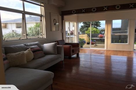 Photo of property in 63a Kiwi Esplanade, Mangere Bridge, Auckland, 2022