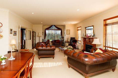 Photo of property in 7 Heritage Place, Terrace End, Palmerston North, 4410