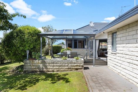 Photo of property in 43 Kinder Street, Acacia Bay, Taupo, 3330