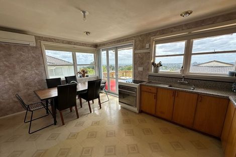 Photo of property in 1/99 Rangatira Road, Beach Haven, Auckland, 0626