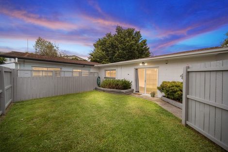 Photo of property in 2/14 Alpha Street, Papakura, 2110