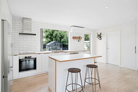 Photo of property in 56 Glenfield Crescent, Mairehau, Christchurch, 8052