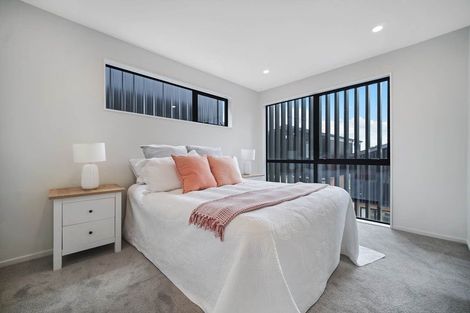 Photo of property in 5 Silver Birch Rise, Henderson, Auckland, 0612