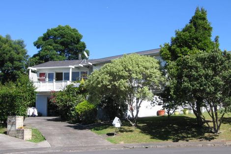 Photo of property in 8 Fayette Place, Te Atatu South, Auckland, 0610