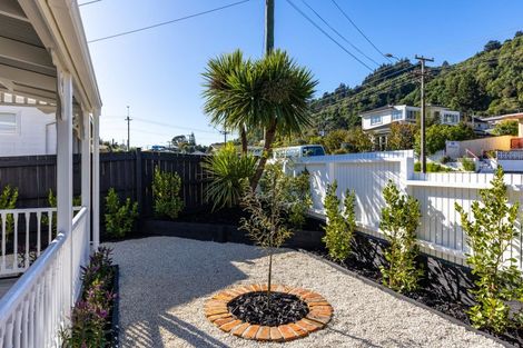 Photo of property in 95b Waikawa Road, Picton, 7220