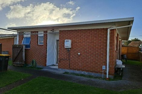 Photo of property in 28a Clemow Road, Fitzroy, New Plymouth, 4312