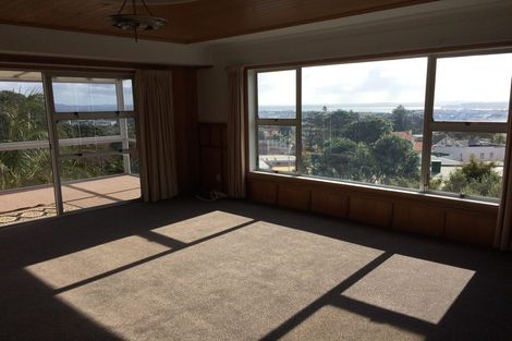 Photo of property in 3 Hillside Crescent North, Leigh, Auckland, 0985
