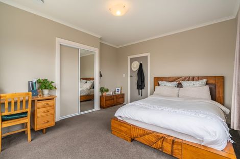 Photo of property in 5 Hargest Crescent, Saint Kilda, Dunedin, 9012